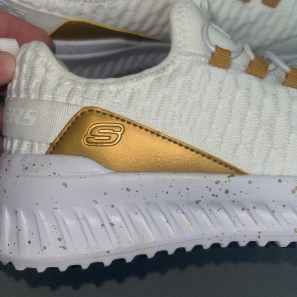 Share  Skechers Work Relaxed FIT: TILIDO ' CLAIRIT Lace Up Athletic W/Slip - Picture 15 of 16